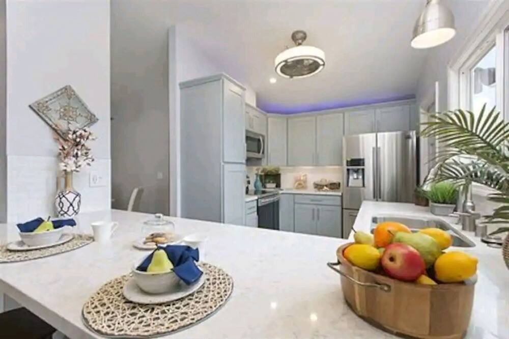 Photo of Kitchen in Allied Gardens