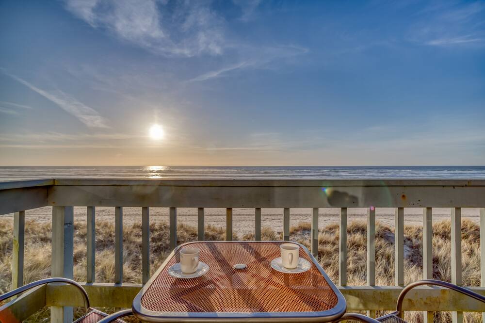 Photo of Patio Balcony in Rockaway Beach