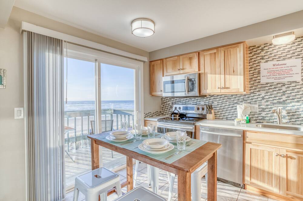Photo of Kitchen in Rockaway Beach