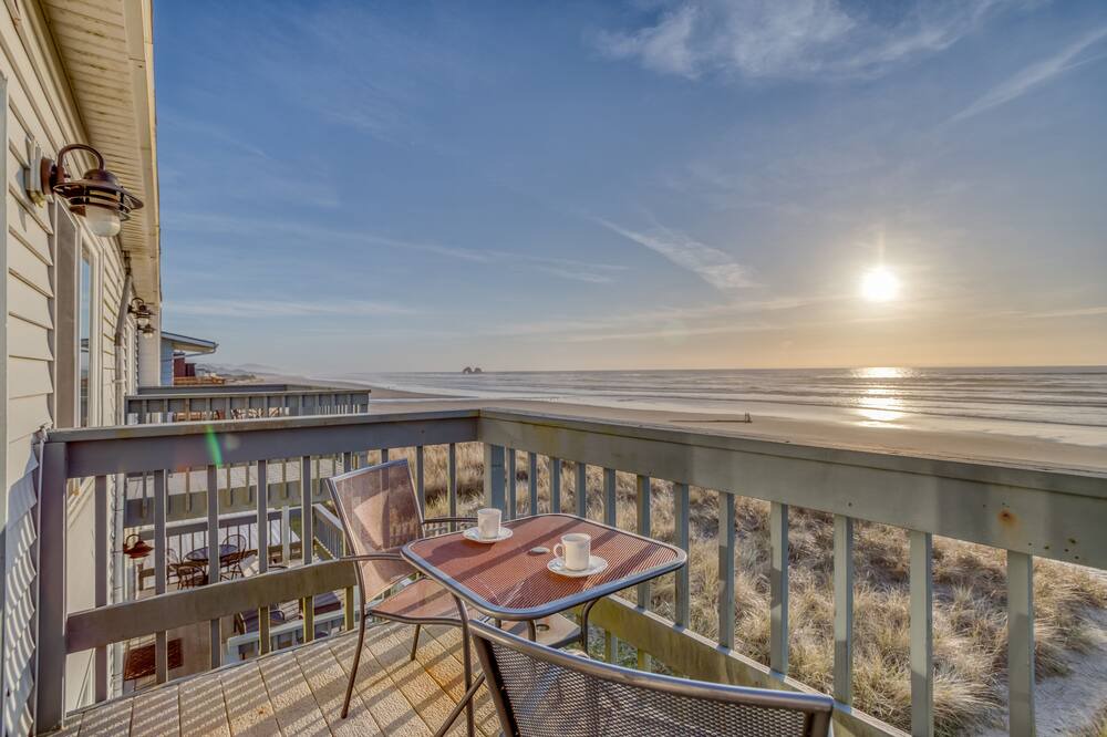 Photo of Patio Balcony in Rockaway Beach