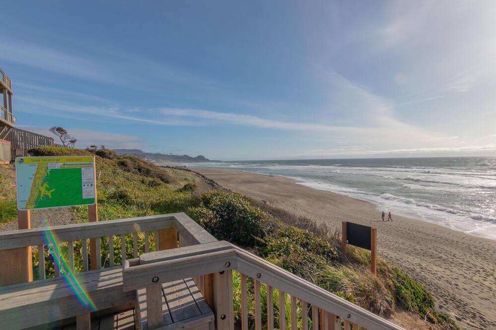 Photo of Patio Balcony in Lincoln Beach