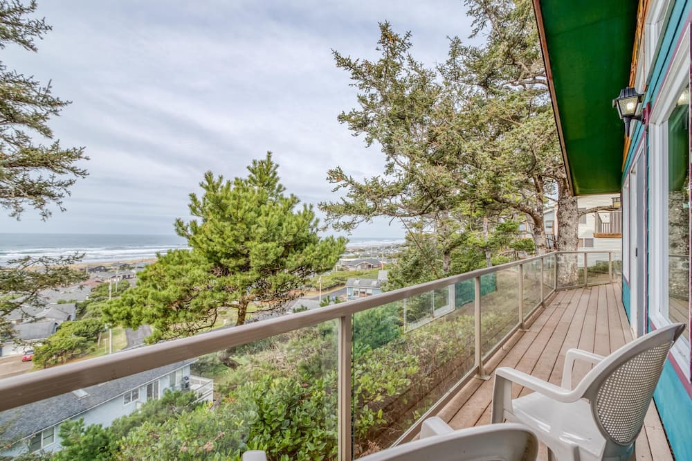 Photo of Patio Balcony in Bayshore
