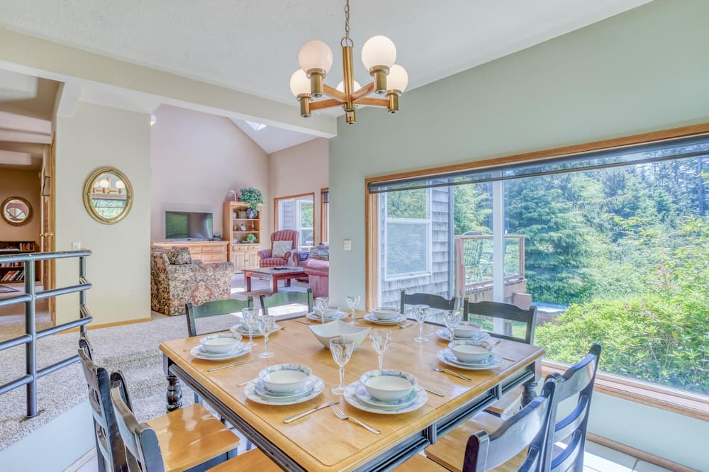 Photo of Kitchen in Otter Rock