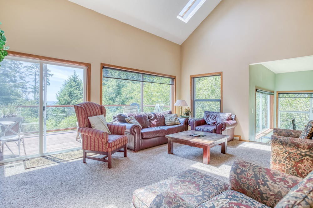Photo of Livingroom in Otter Rock