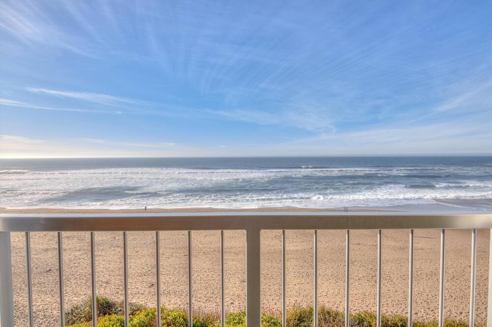 Photo of Patio Balcony in Nelscott