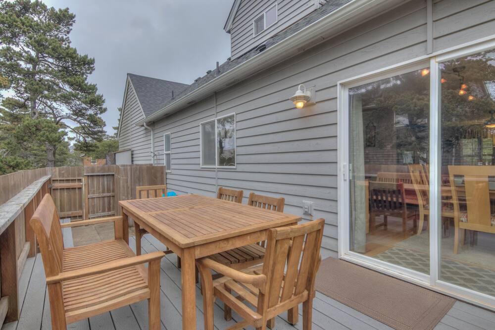 Photo of Patio Balcony in Kiwanda Shores
