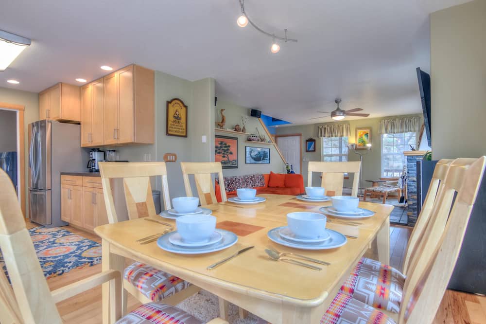 Photo of Kitchen in Kiwanda Shores
