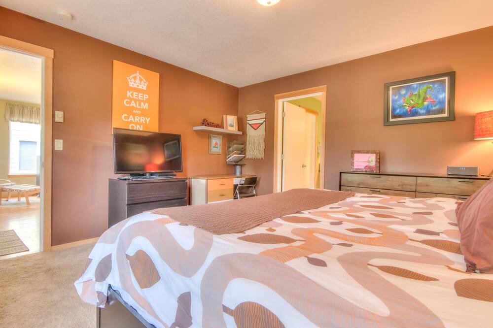 Photo of Bedroom in Kiwanda Shores