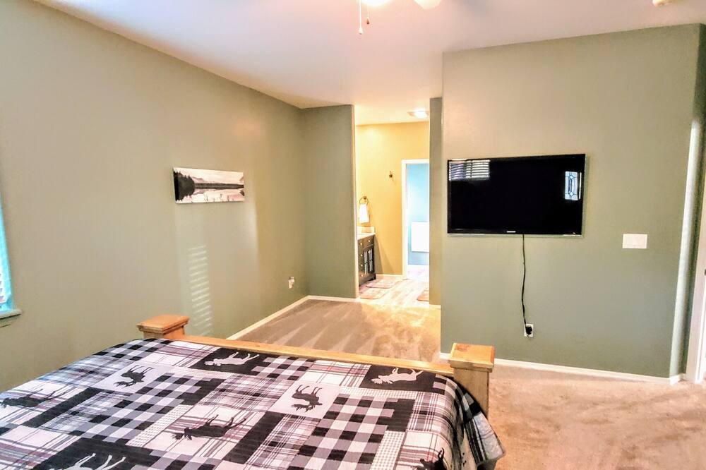 Photo of Bedroom in Munds Park