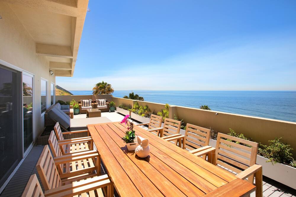 Photo of Patio Balcony in Eastern Malibu