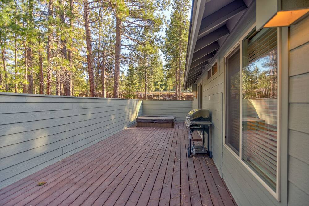 Photo of Patio Balcony in Sunriver