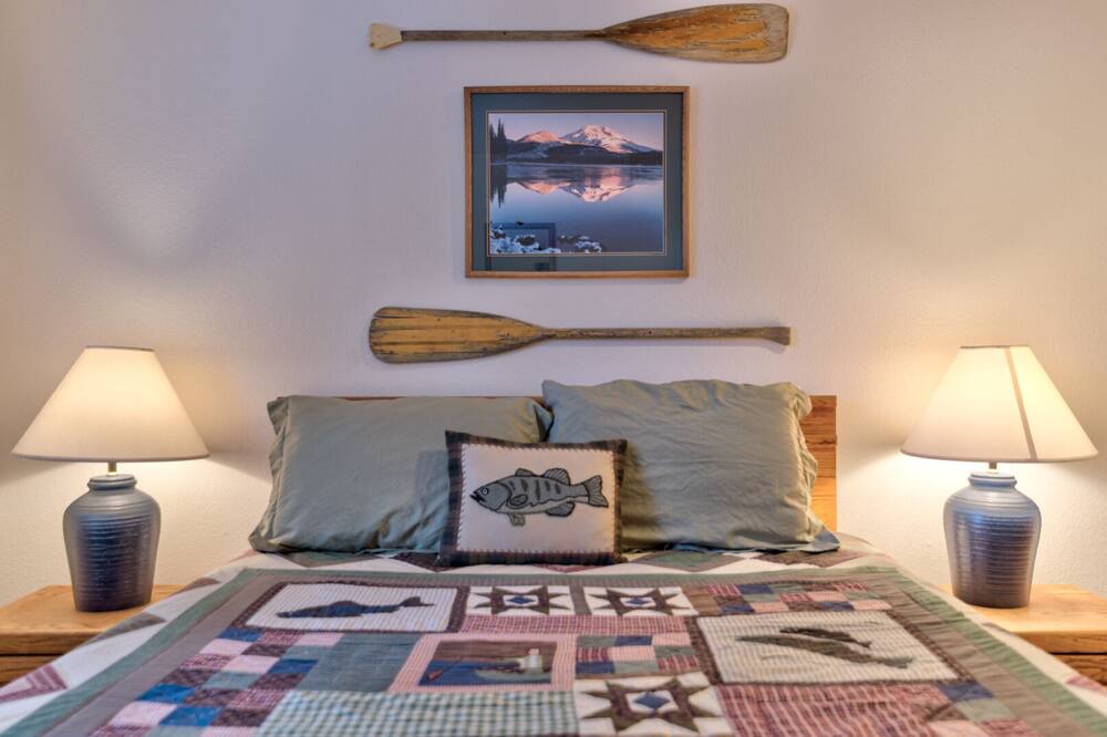 Photo of Bedroom in Sunriver