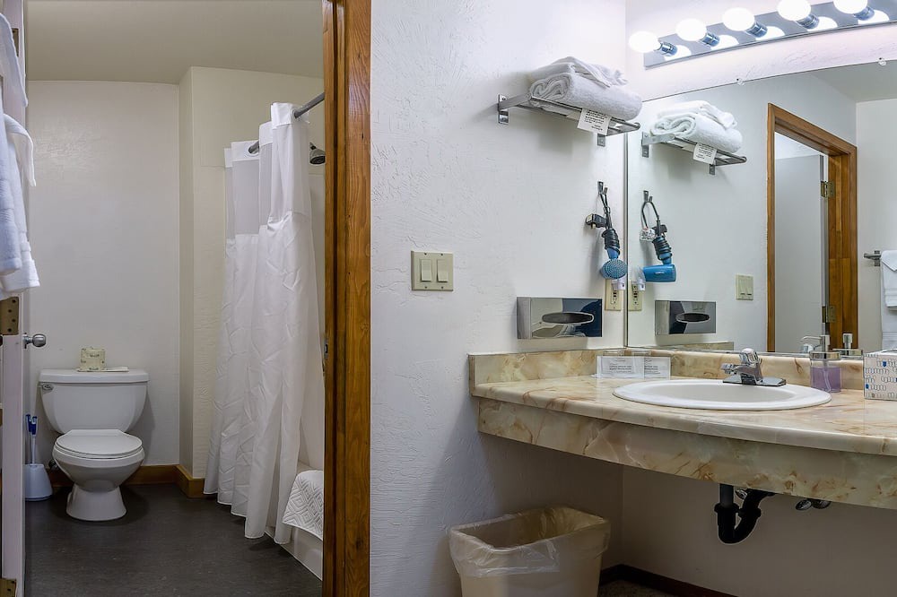 Photo of Bathroom in Ashland