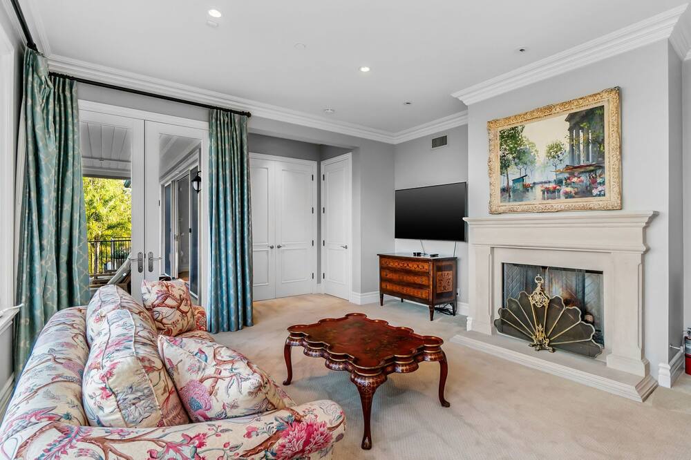 Photo of Livingroom in Bel Air