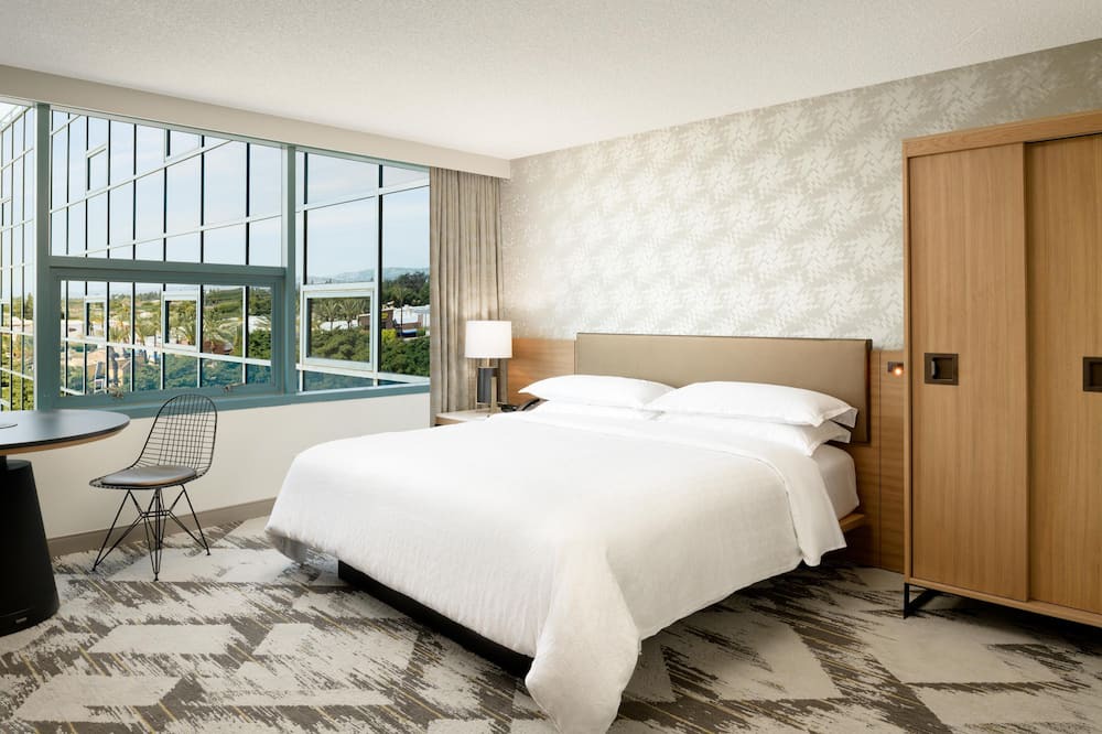 Photo of Bedroom in Cerritos