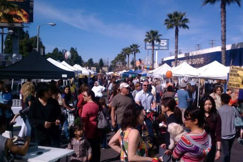 Photo of Others in Studio City