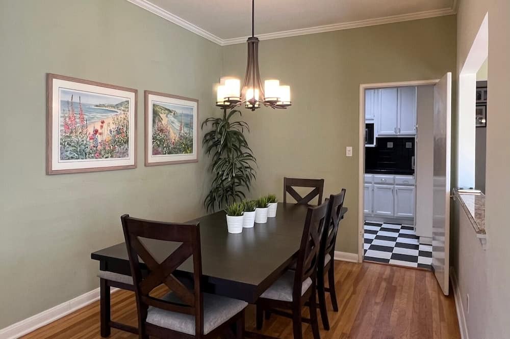 Photo of Bedroom in Studio City