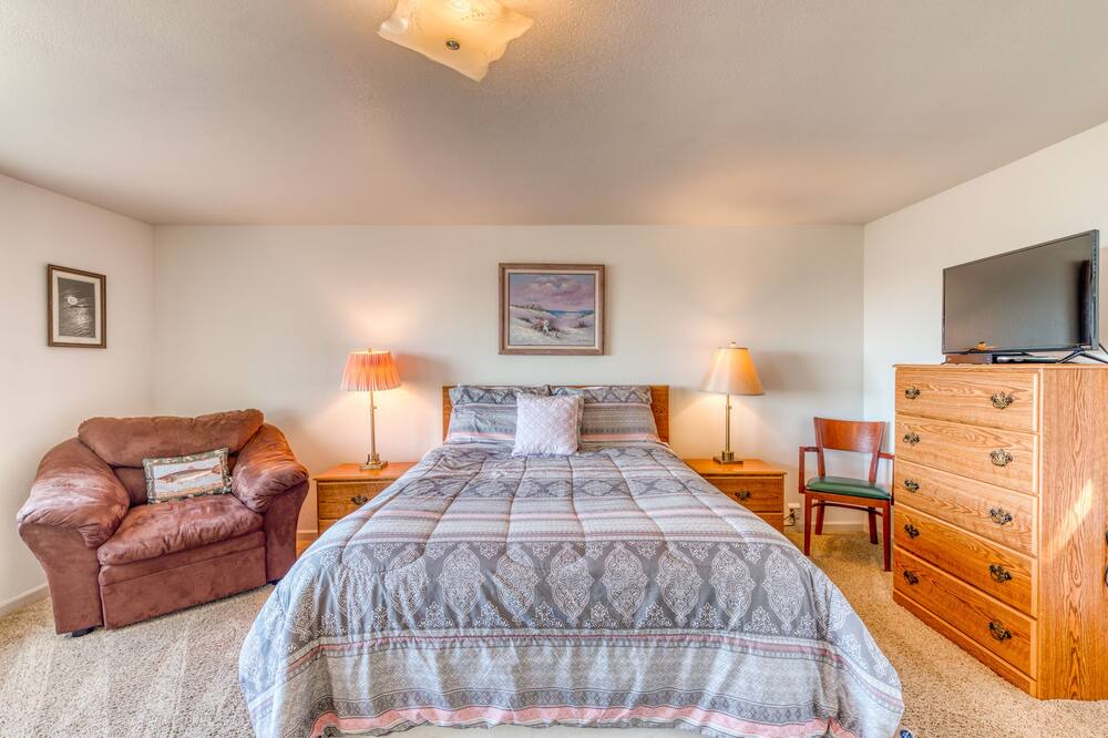 Photo of Others in Coos Bay