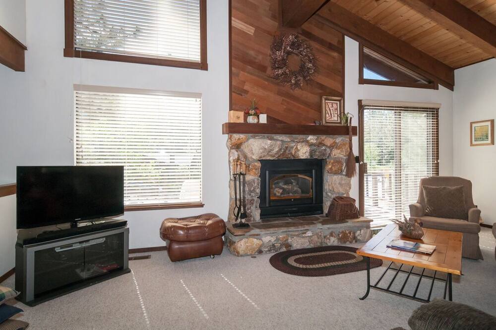 Photo of Livingroom in Lake Forest