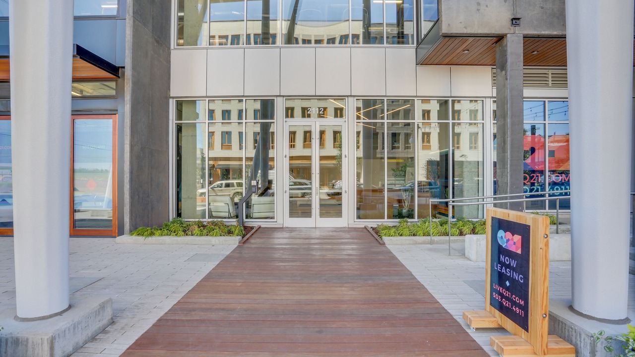 Photo of Outdoor in Uptown