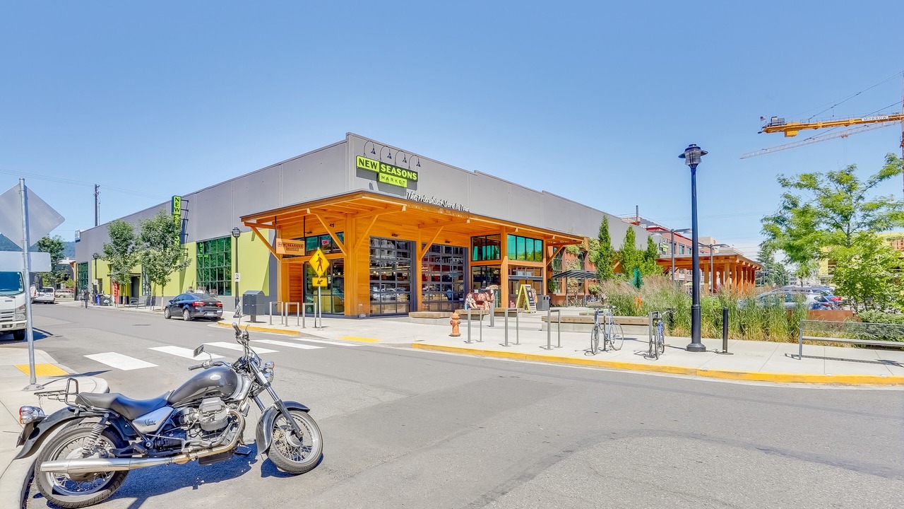 Photo of Outdoor in Uptown