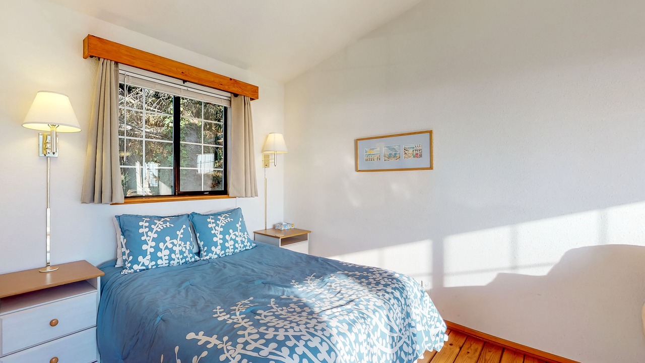 Photo of Bedroom in Yachats