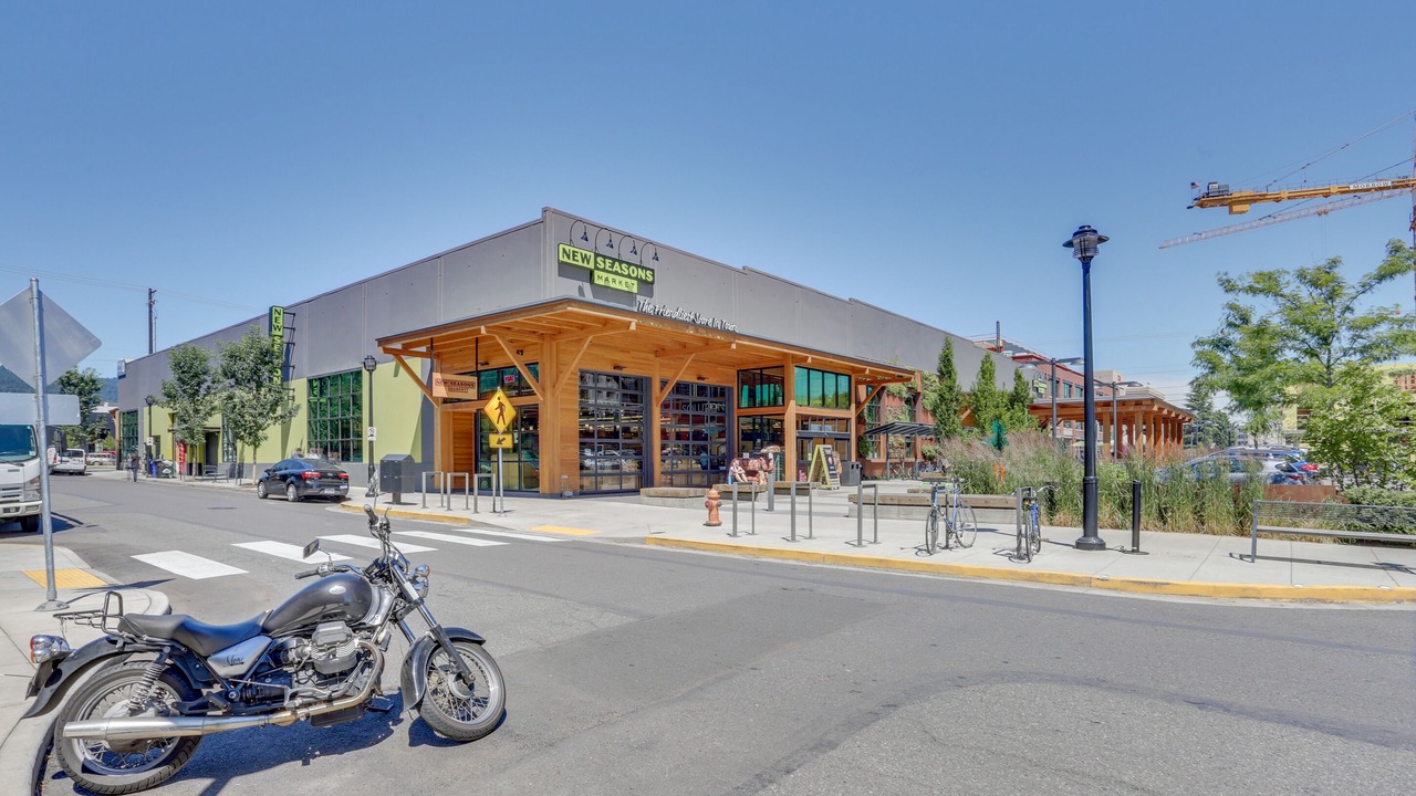 Photo of Outdoor in Uptown