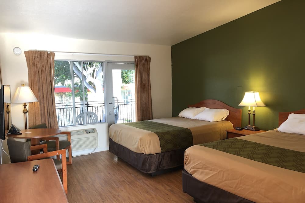 Photo of Bedroom in Oakland