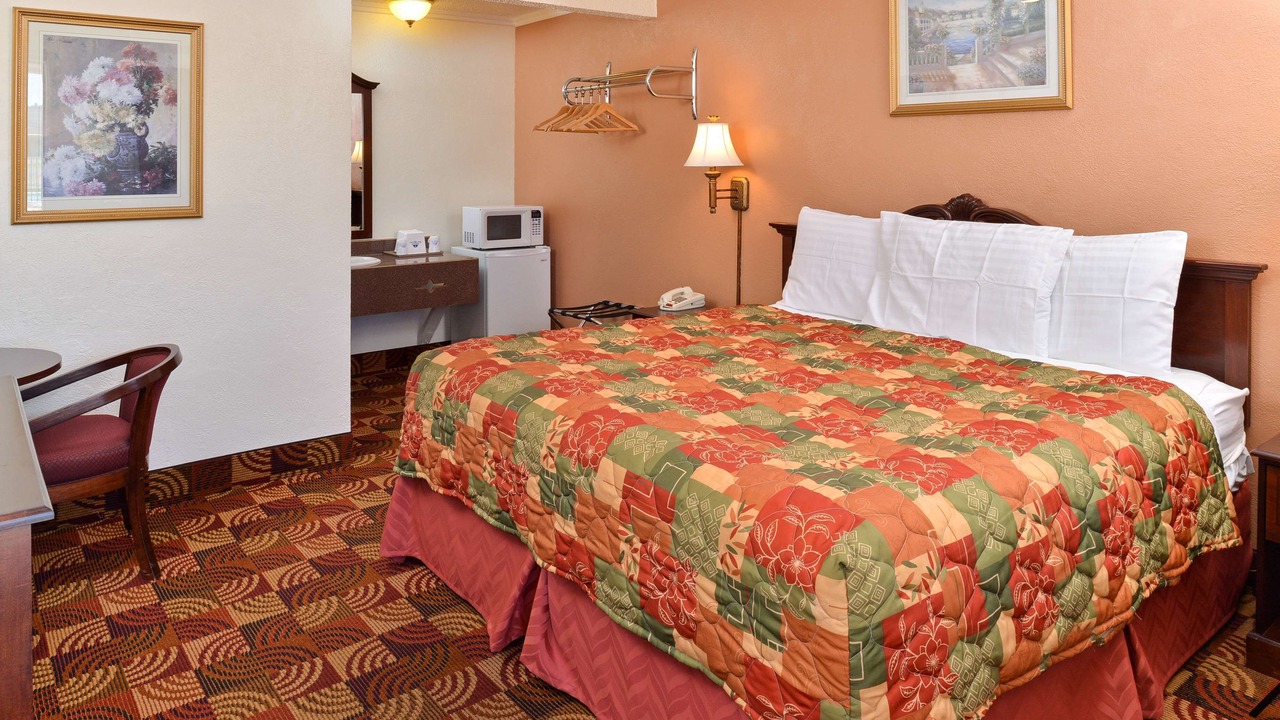Photo of Bedroom in Altamont