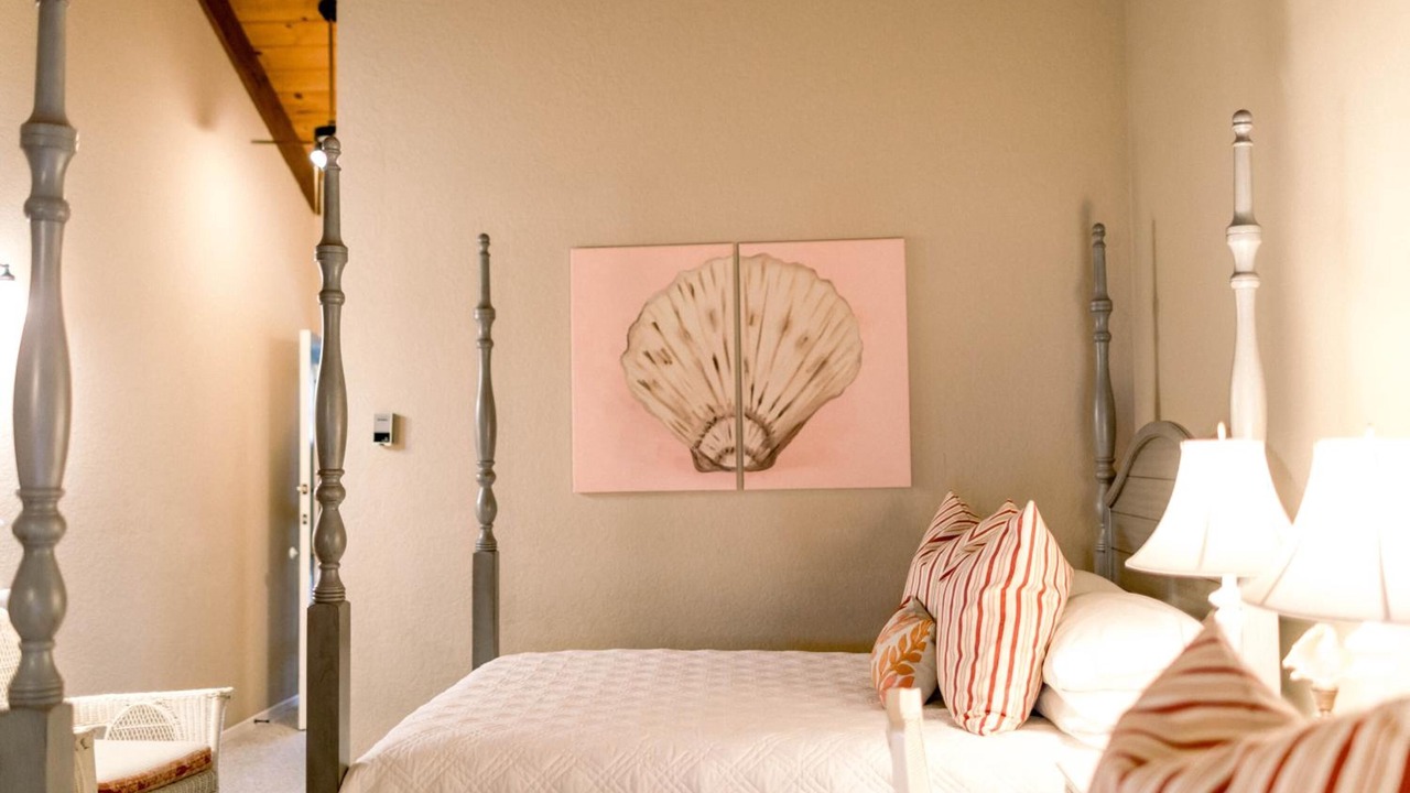 Photo of Bedroom in Old Monterey