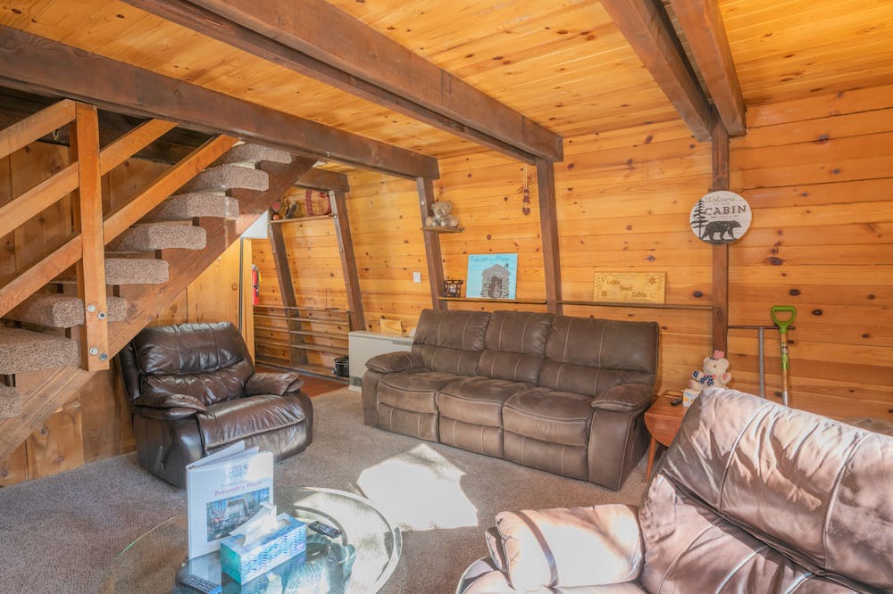 Photo of Livingroom in Big Bear Lake