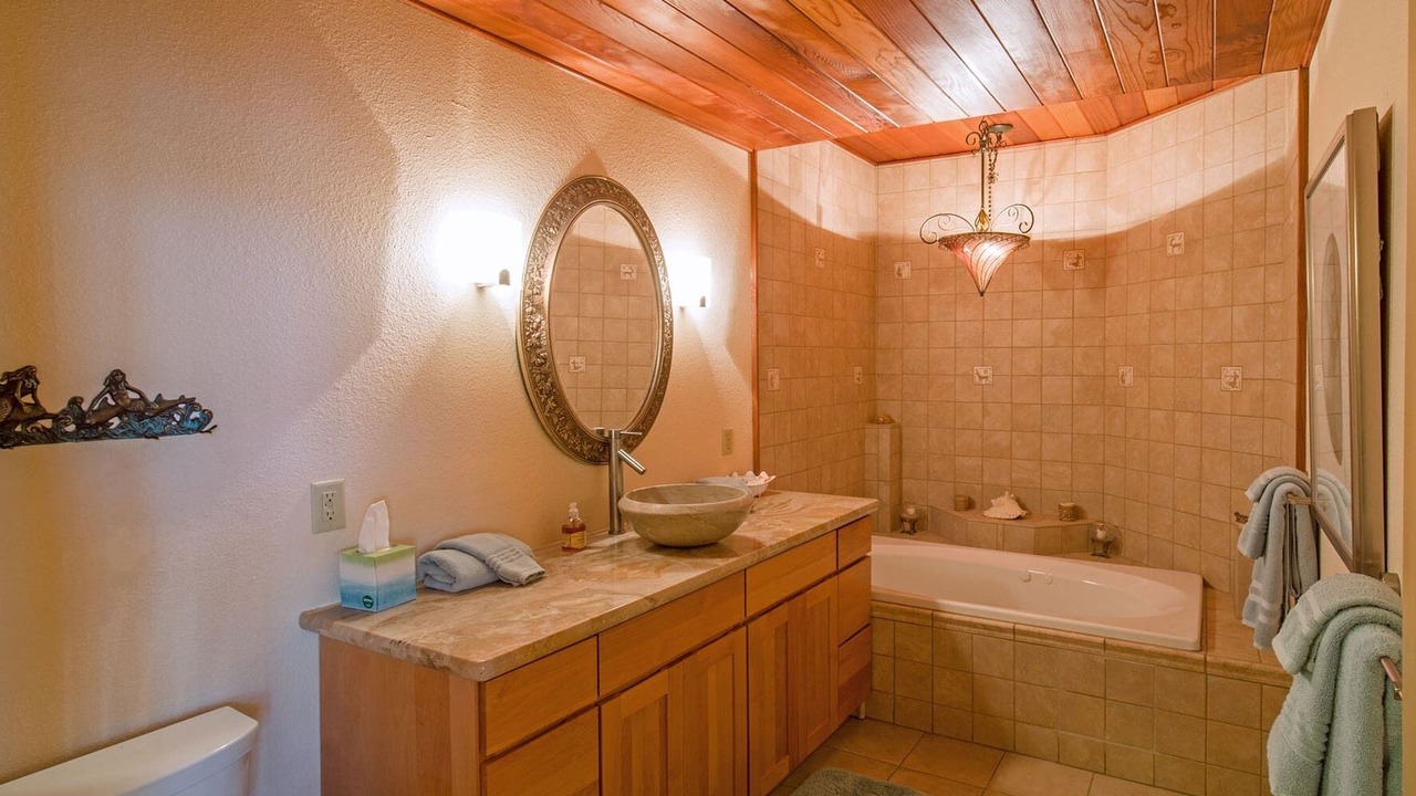 Photo of Bathroom in Shelter Cove
