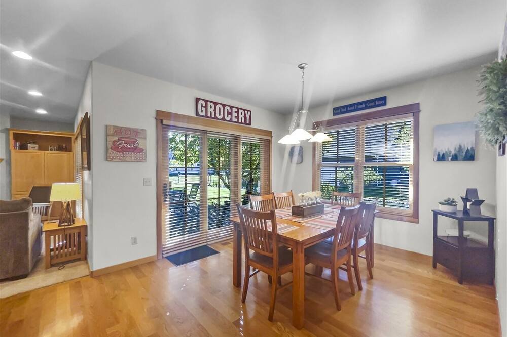 Photo of Kitchen in Sisters