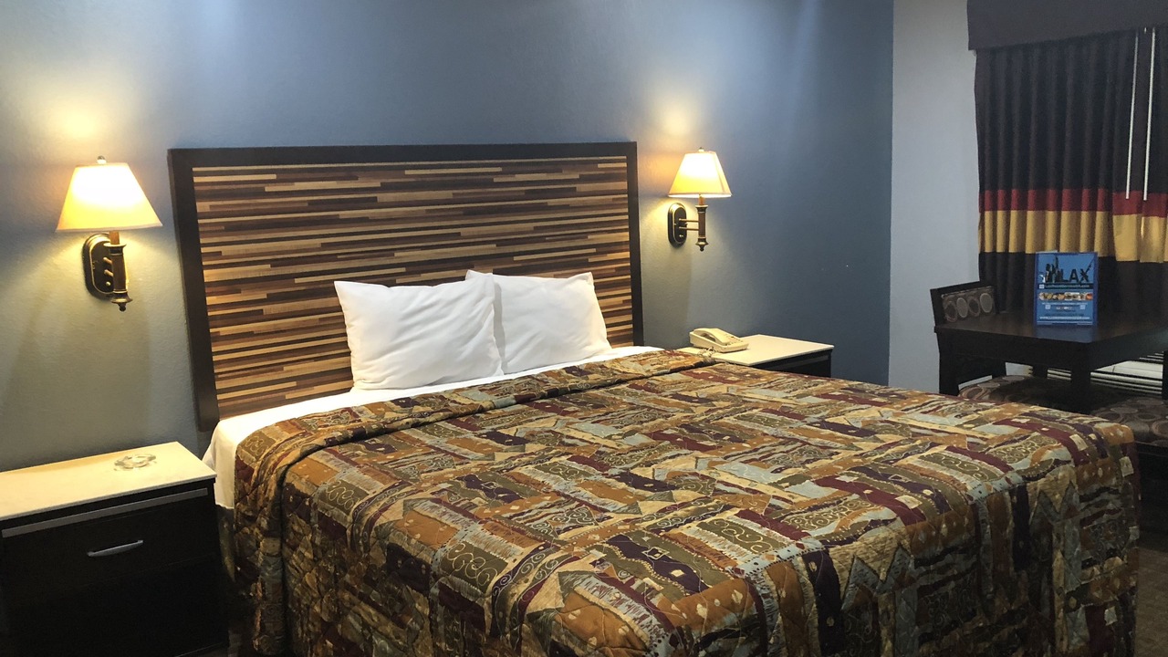 Photo of Bedroom in West Athens