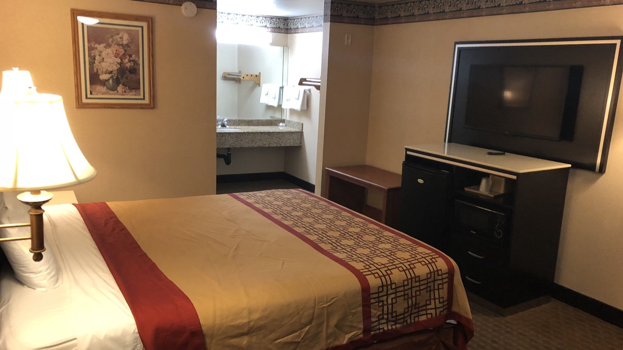 Photo of Bedroom in West Athens