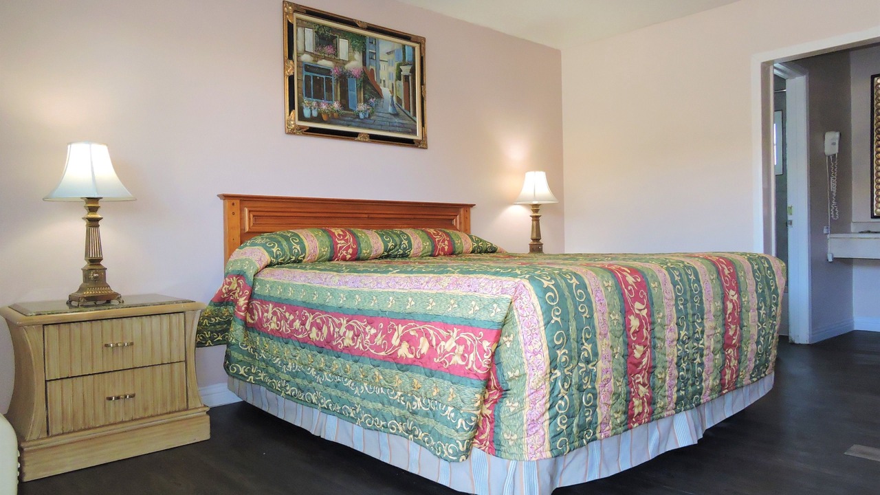 Photo of Bedroom in Sunrise Manor