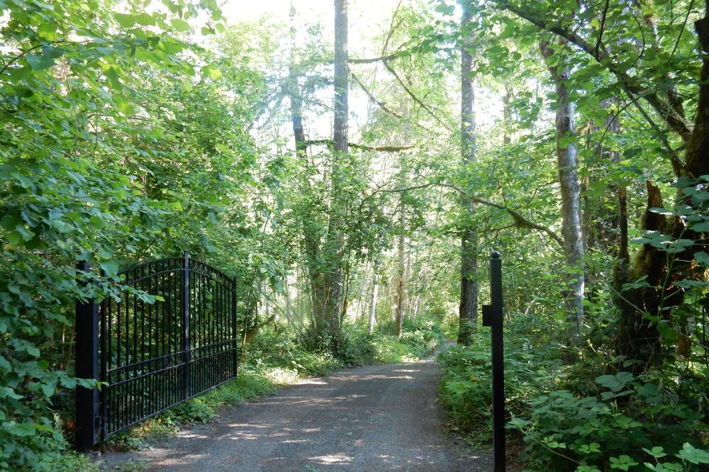 Photo of Outdoor in Cascadia