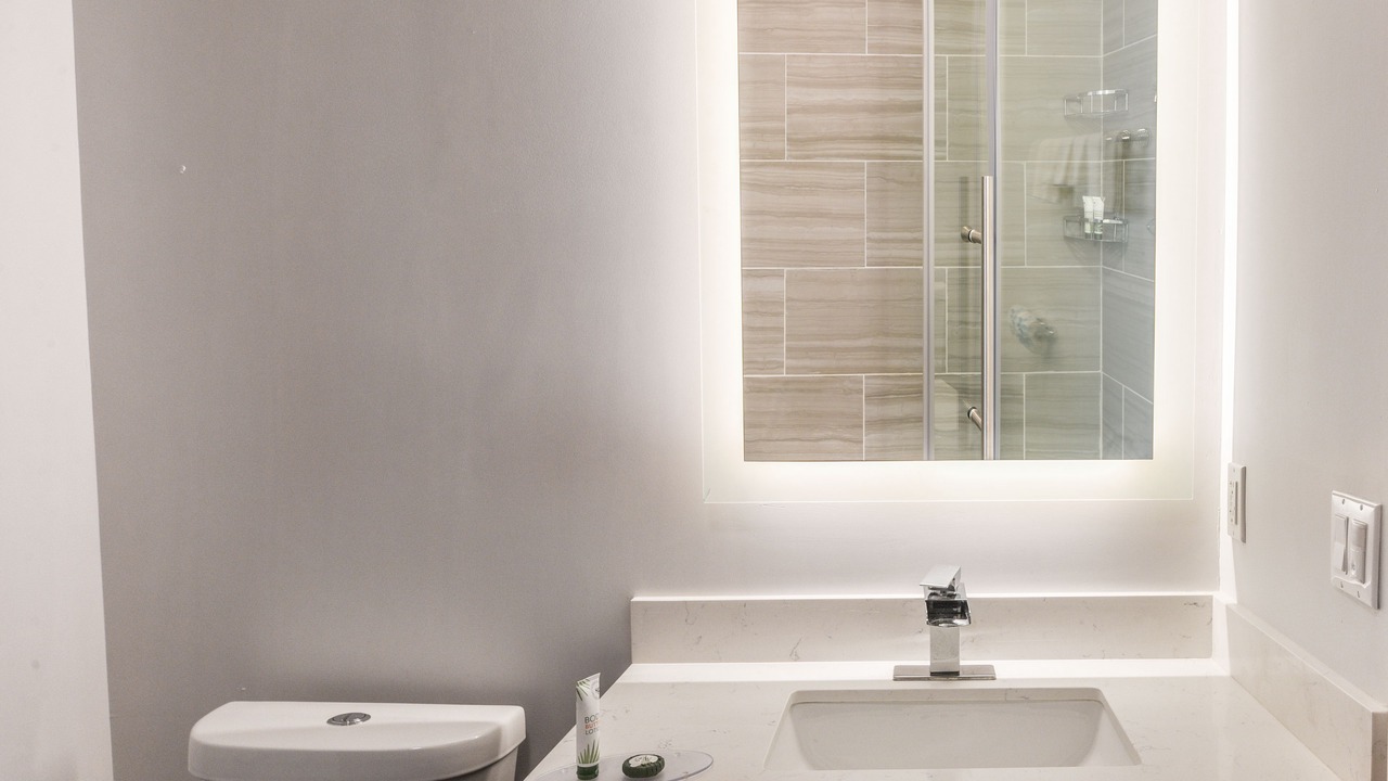Photo of Bathroom in Northwest Anaheim