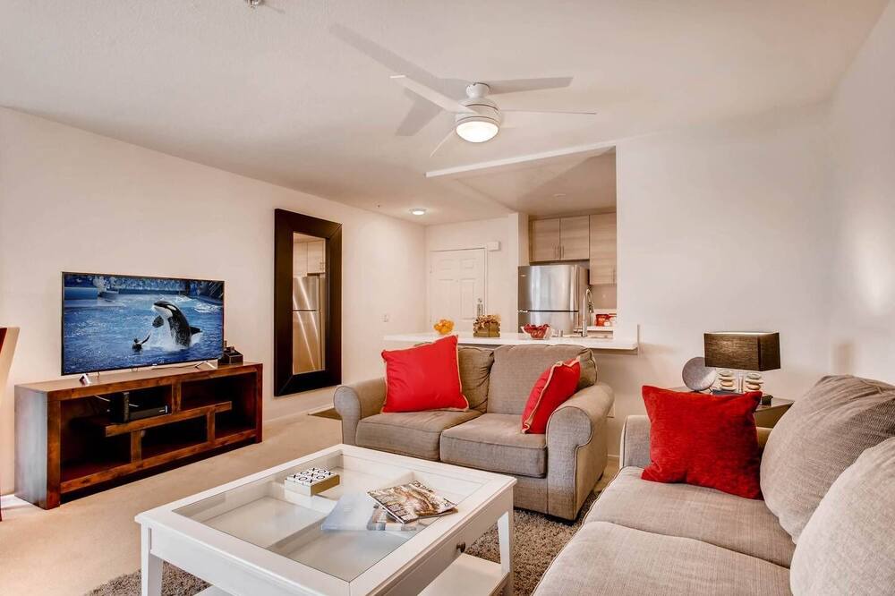 Photo of Livingroom in Downtown San Diego