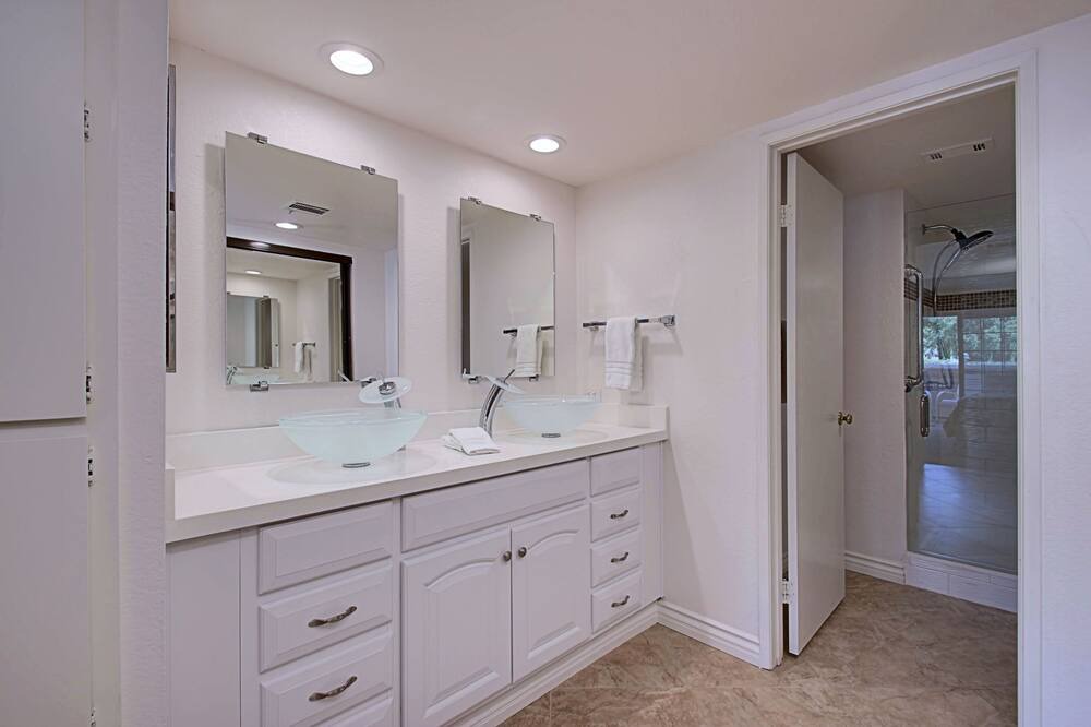 Photo of Bathroom in Palm Springs