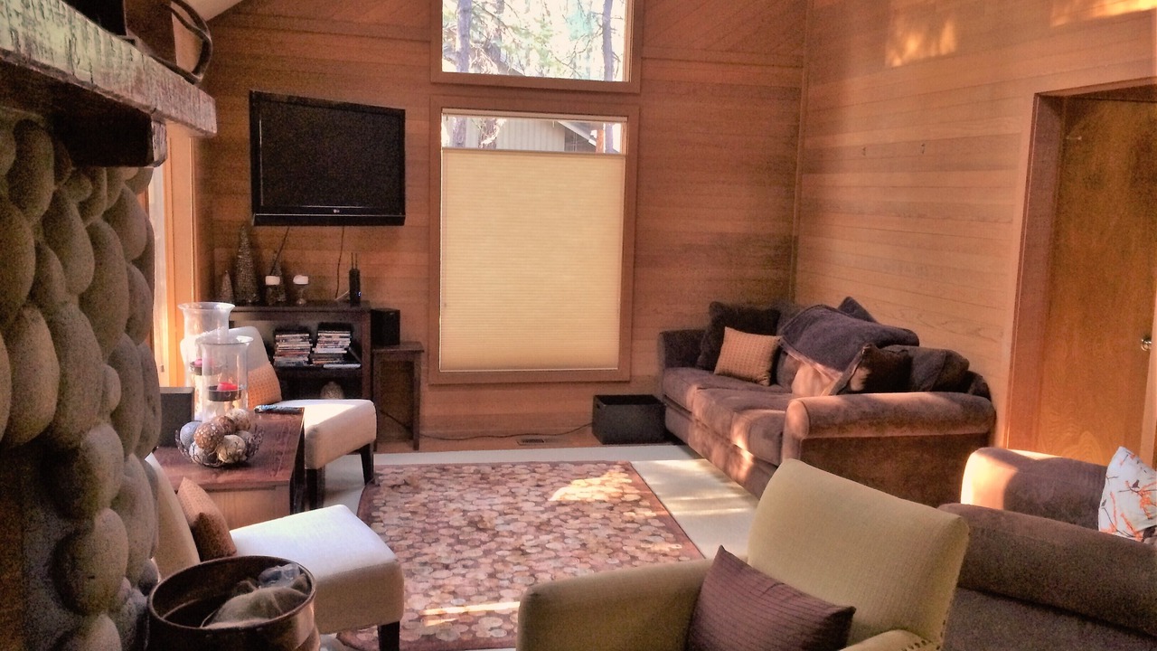 Photo of Livingroom in Black Butte Ranch