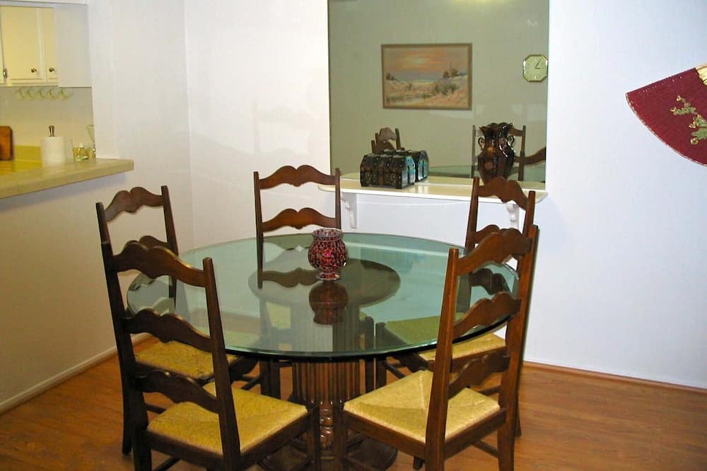 Photo of Livingroom in Palm Springs