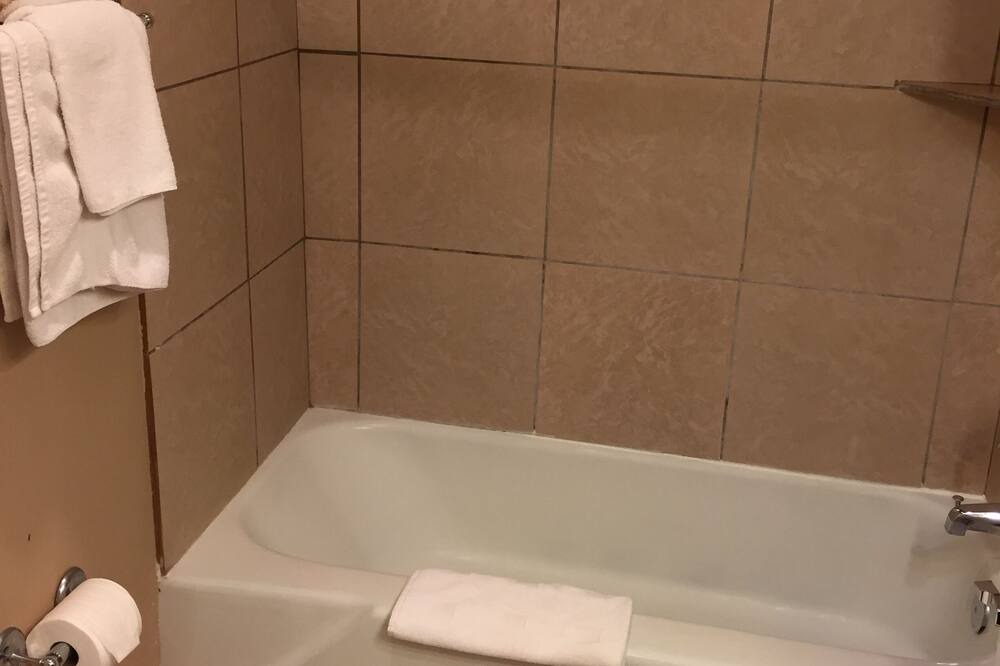 Photo of Bathroom in Hurricane