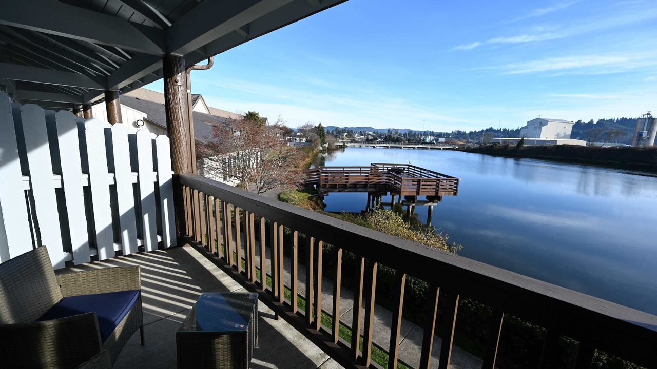 Photo of Bedroom in Coos Bay
