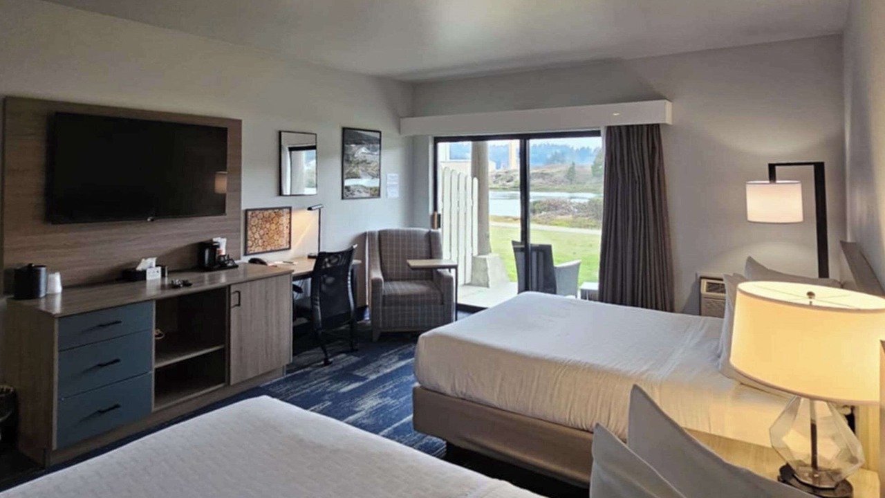 Photo of Bedroom in Coos Bay