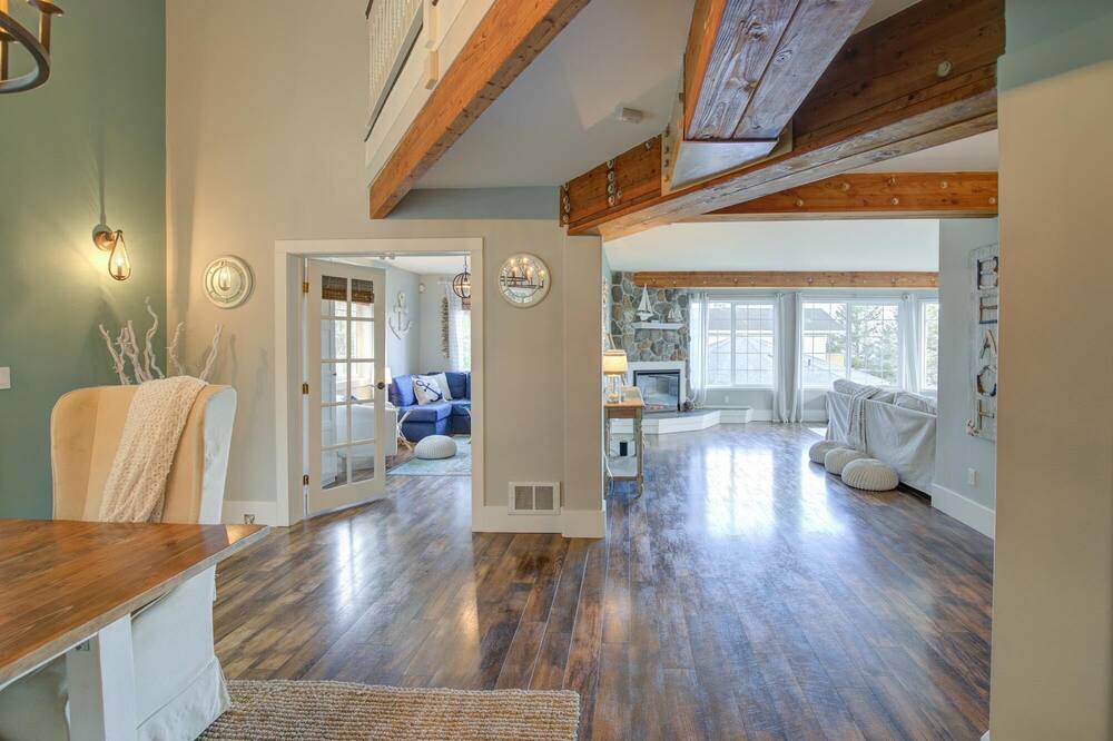 Photo of Livingroom in Pacific Beach