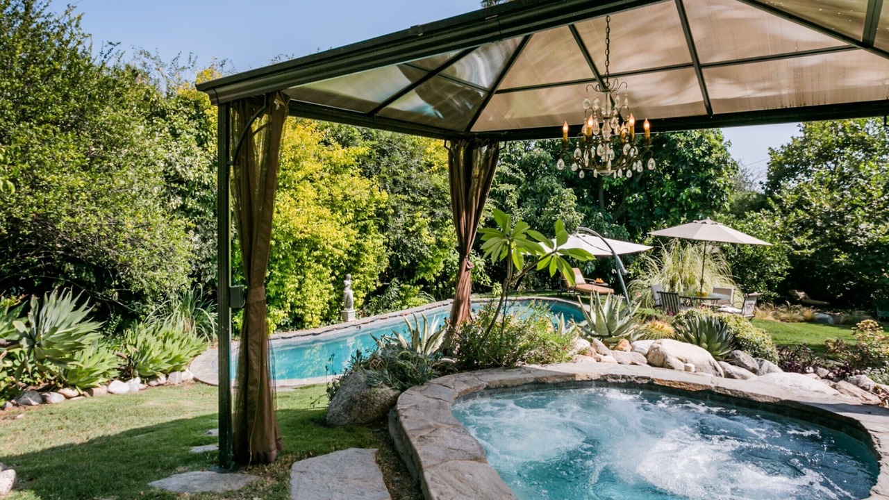 Photo of Outdoor in Altadena