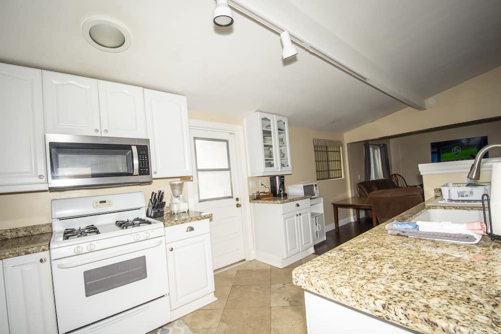 Photo of Kitchen in College West