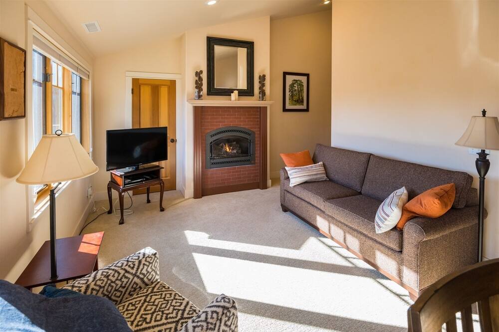 Photo of Livingroom in Sisters