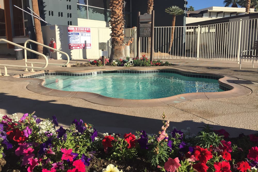 Photo of Bathroom in Twin Palms